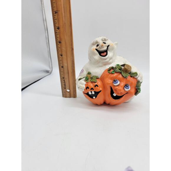 Vintage Resin Halloween Ceramic Happy Ghost Holding Pumpkins - Picture 6 of 7
